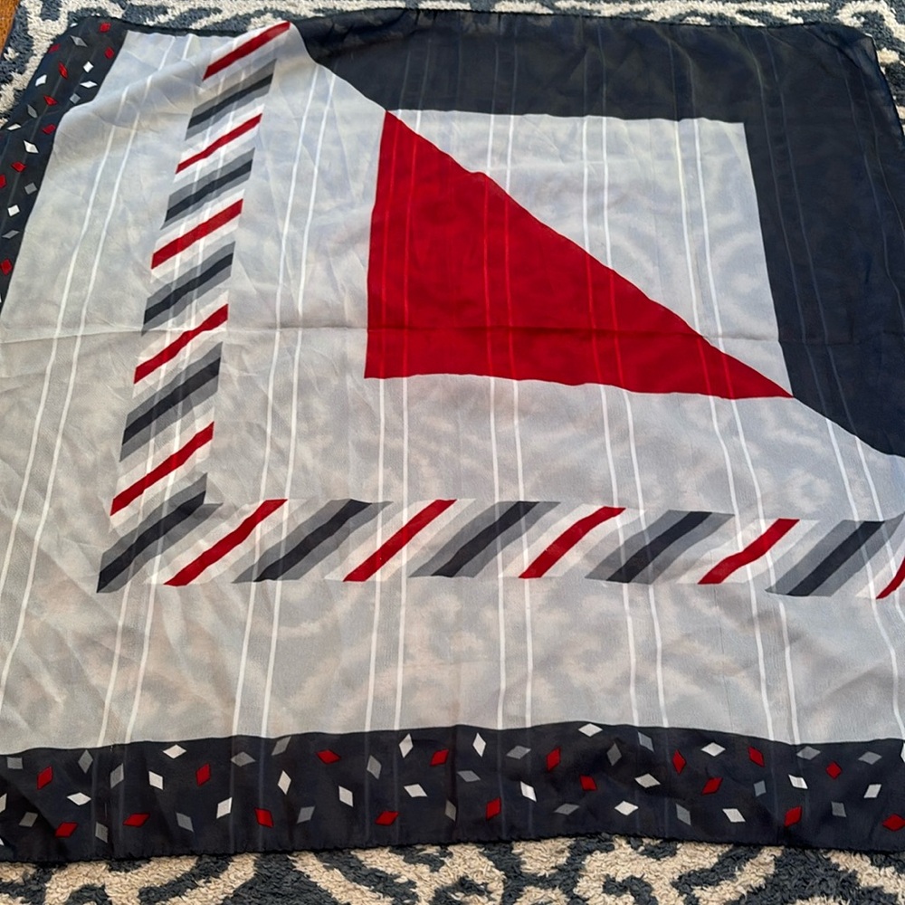 Leonardi Scarf